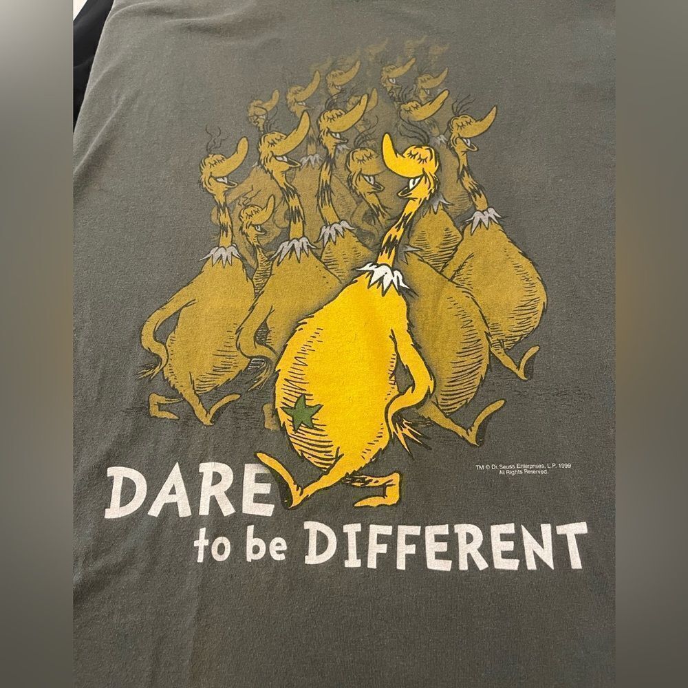 Vintage Rare Dr. Seuss dare to be different Tshirt.  No sz tag. See measurements